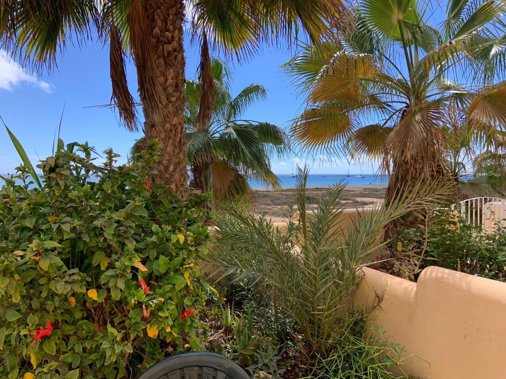 Lovely Beach Front Apartment In Santa Maria Extérieur photo